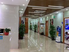 -茂菊口腔连锁(浦东南路店)