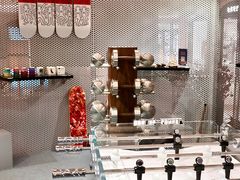 -梅龙镇广场