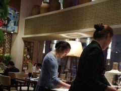 -香格里拉鱼跃地中海西餐厅·牛排披萨
