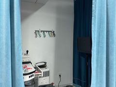 -视野联行眼镜·蔡司·依视路(省体育馆店)