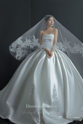 点击看大图 -全城热恋璀璨婚纱摄影