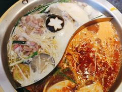 -沸炉重庆老火锅(军事博物馆店)