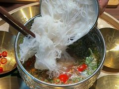 -良米山·云南野生菌过桥米线(上海首店)