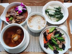 -臻儿屿月子会所(茶山店)