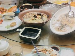 -新天明砂锅鱼头煲