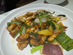 沙姜脆肉鲩鱼腩脆肉鲩鱼片-红日饭店(裕隆三路店)