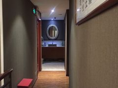 -莱蔻·圣灸堂·推拿艾灸(天山店)