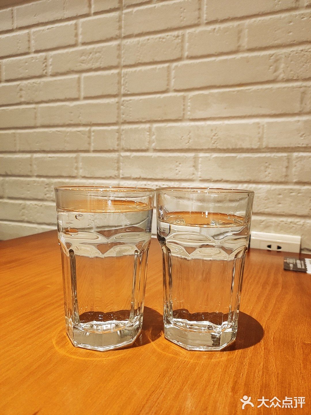 『 Y+PLUS韦铂斯餐吧 』