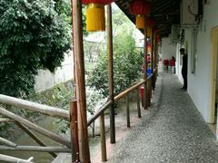 -莲湖山庄