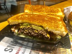 -The Habit Burger Grill 哈比特汉堡(爱琴海店)