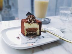 -UNI UNI(环亚凯瑟琳店)