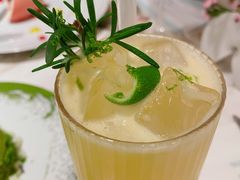 春天-théATRE 茶聚场(王府中環店)