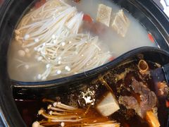 -亿诣蝎府炸酱面羊蝎子火锅(酷车小镇店)