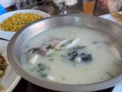 -雪湖煜辰鱼头老店(雪野湖店)