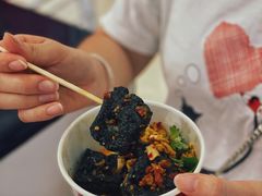 黑色经典臭豆腐-黑色经典臭豆腐·湖南特产(坡子街店)