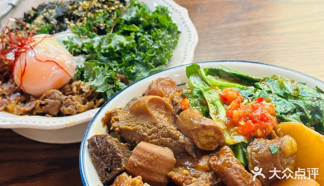 冬天来一碗热腾腾牛杂饭～