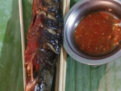 烤塘虱鱼-琅勃拉邦夜市