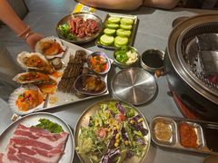 -围炉肉舍•炭烤活鳗•丹东海鲜烤肉(步行街店)