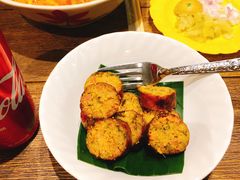 -Ongtong Khaosoi Ari Branch