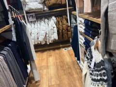 -优衣库(上海虹口龙之梦店)