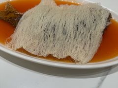 名吃鲤鱼焙面-梅利汴京烤鸭•开封豫菜地标店(东司门店)