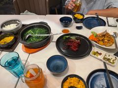 -荟廷·晶萃(陆家嘴尚悦湾店)