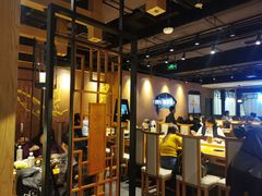 -呷哺呷哺(万达新世界店)