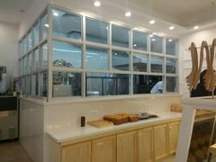 -白骑士欧洲蛋糕店(夏威夷店)