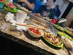 -新艺自助美食城(中山路店)