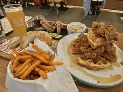 -悠航SLOWBOAT(三里屯店)