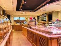 面包甜点陈列柜-巴黎贝甜(龙之梦购物中心虹口店)