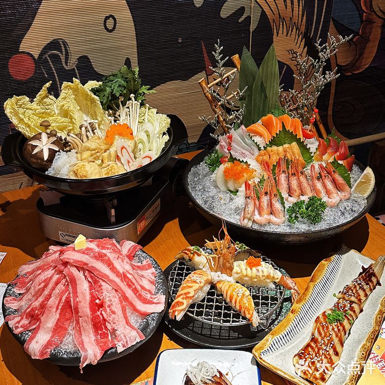 在奥园广场一楼️超级多吃的~一眼就看中这家日料店