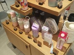 零售区-星巴克臻选(上海淮海百盛购物中心店)