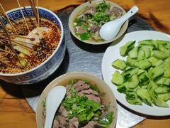 -大众跷脚牛肉馆·非遗传承单位(峨眉山店)