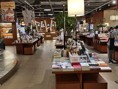 -博览书店(越秀悦汇天地店)