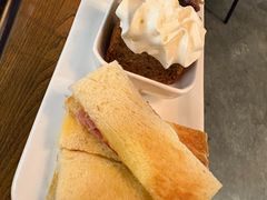 -BOURBON 玻本美式餐厅酒吧(虹桥新天地店)