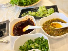 -鲁朗纳麦石锅鸡庄园
