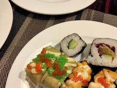 -广州万富希尔顿酒店·感趣自助餐厅·金秋蟹宴生蚝海鲜刺身烧烤