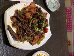 -靠山屯东北农家菜(八龙桥雅苑店)