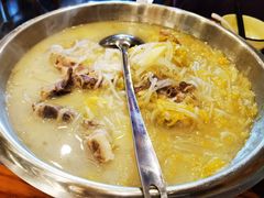 大骨头炖酸菜-东北农家小院(定西路店)