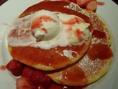 -Pancakes on the rocks(Darling Harbour)