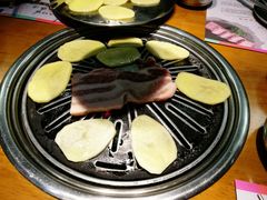 -老炉家木炭烤肉(长江国际店)