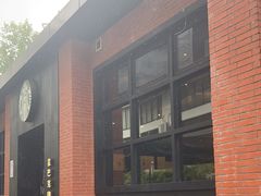 -星巴克(虹口运动loft店)