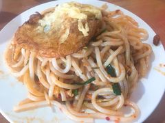 -巍山𤆵肉饵丝