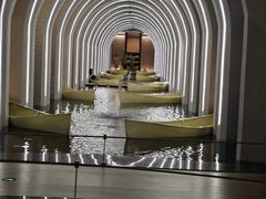 -涨巢·潮玩水疗局