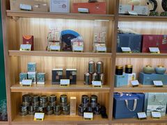 零售区-浙茶集团狮峰·西湖龙井·杭州特产(莫干山路专卖店)