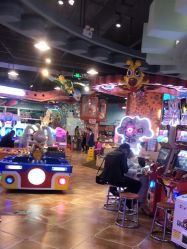 -卡通尼乐园(龙湖六合天街店)