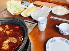 -亿诣蝎府炸酱面羊蝎子火锅(酷车小镇店)
