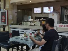 -红鼻子桂林米粉(金唐新光界店)
