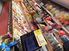 零售区-来伊份(双桂坊店)